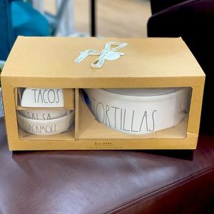 Rae Dunn tortillas set w tacos salsa & guacamole